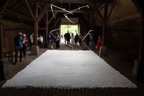 Installatie van AKMAR in de aardappelloods aan de Generaal van de Boschweg